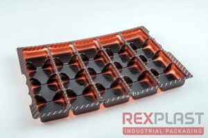 chocolate-plastic-trays-featured